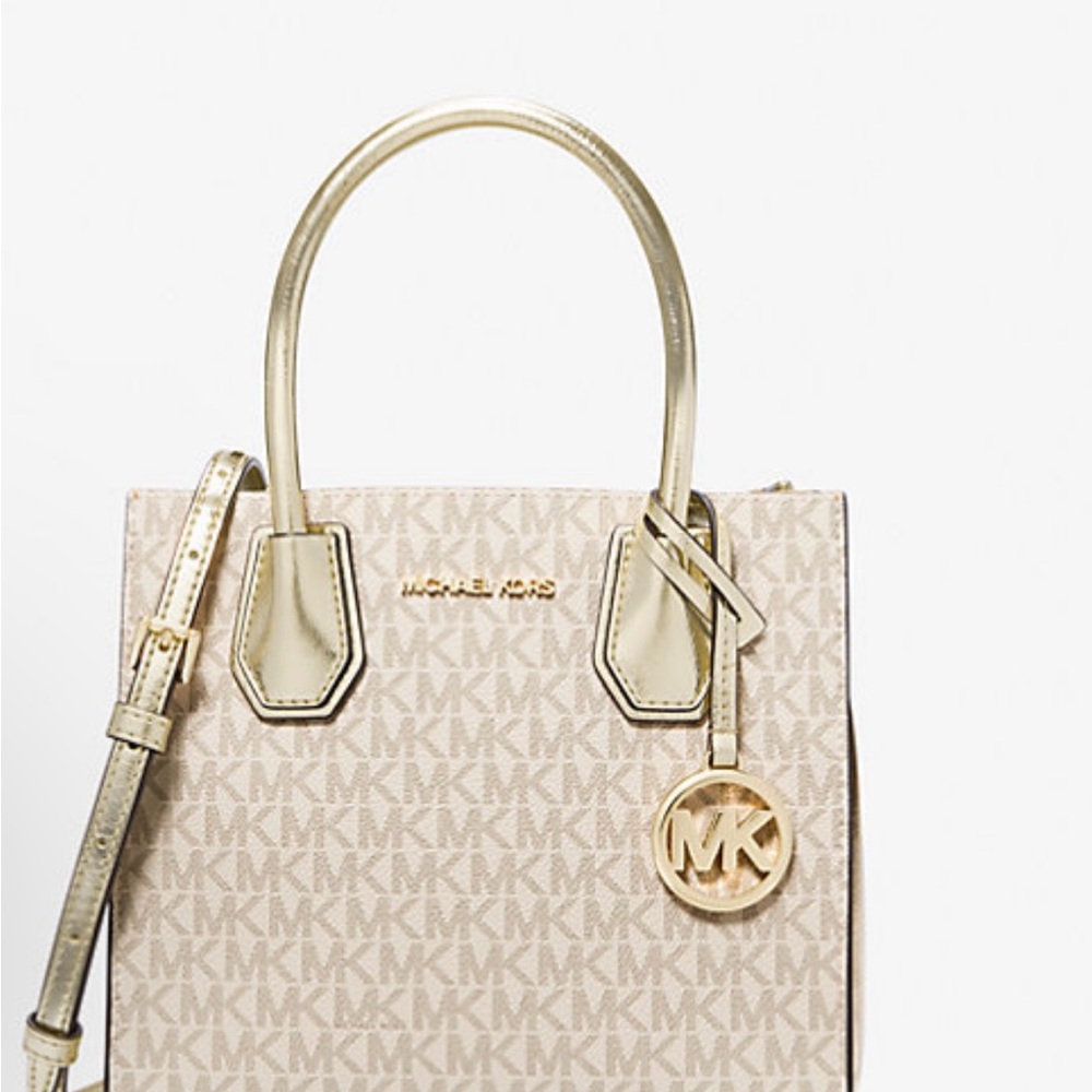 Madia I’m selling brand new Micheal kors big toe bag - Picture 2 of 6
